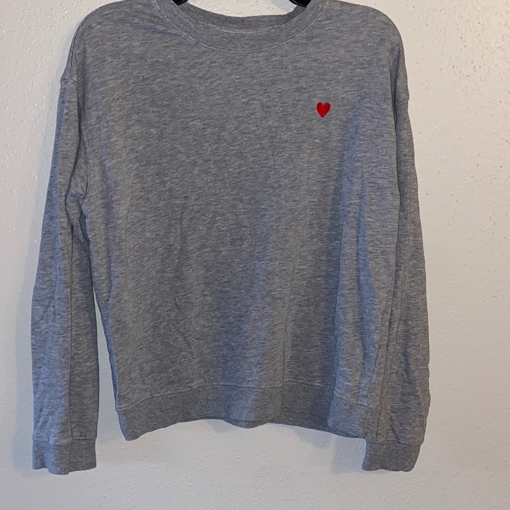 Crew Neck With Heart Embroidered